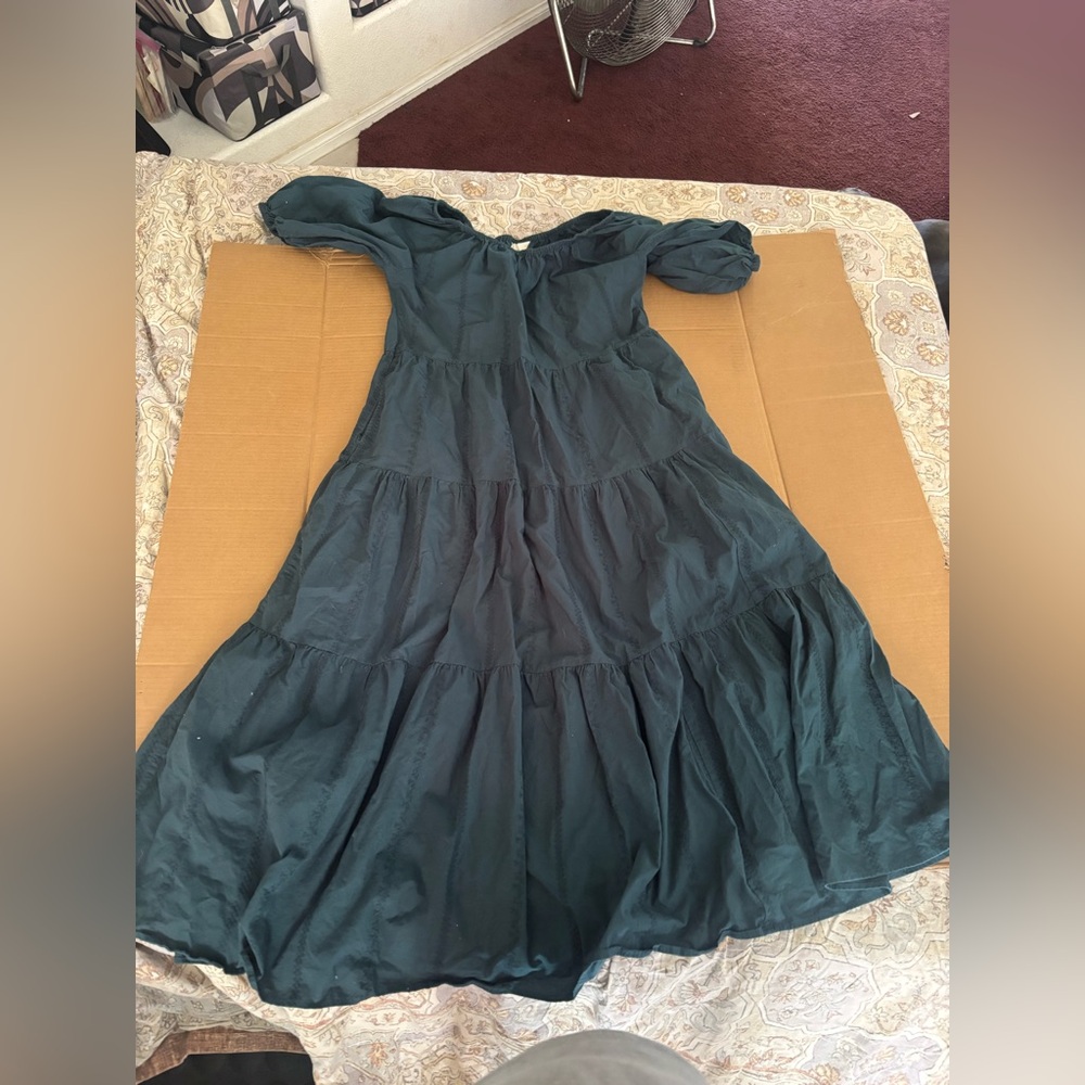 Universal Dark Green Off-Shoulder Maxi Dress